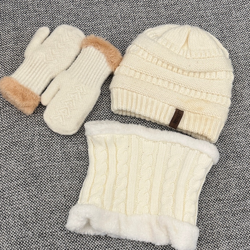 3Pcs Winter Kids Cream Beanie Hat, Scarf, and Mittens Set 2-6 yrs